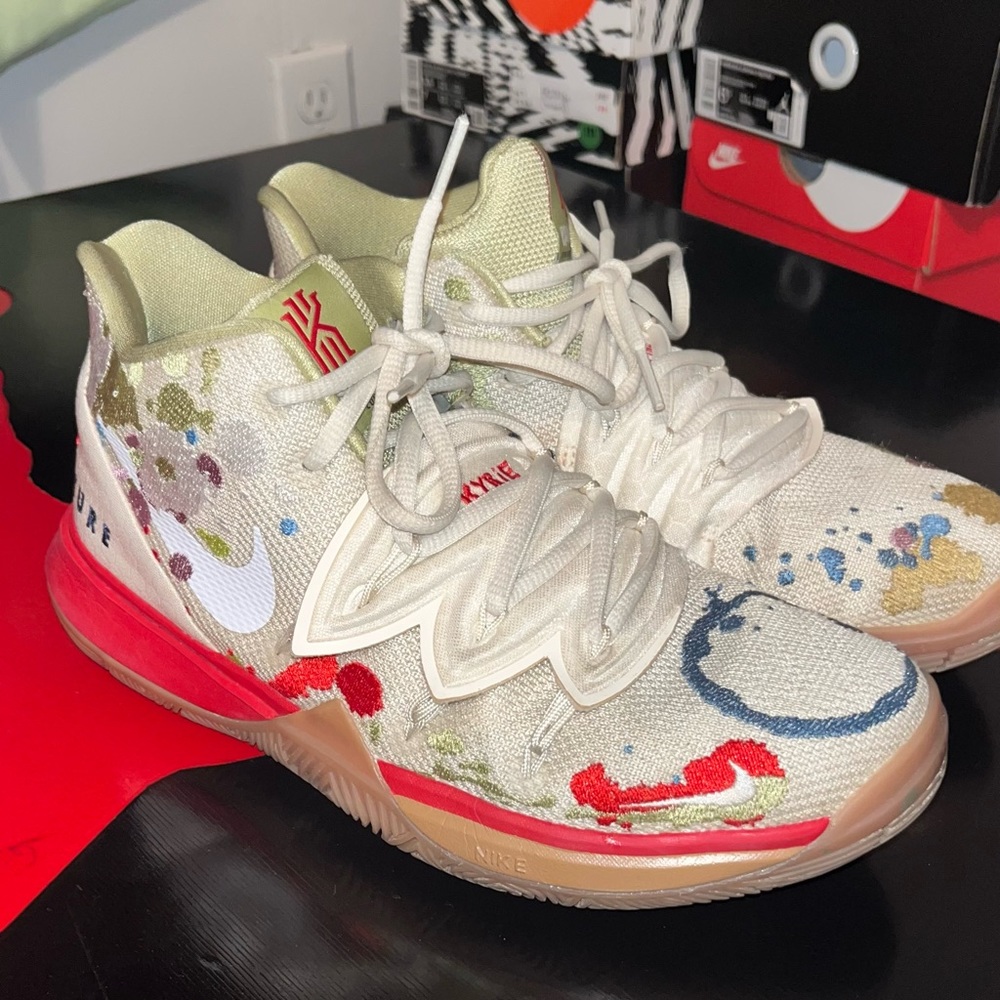 Nike Kyrie 5 Bandulu